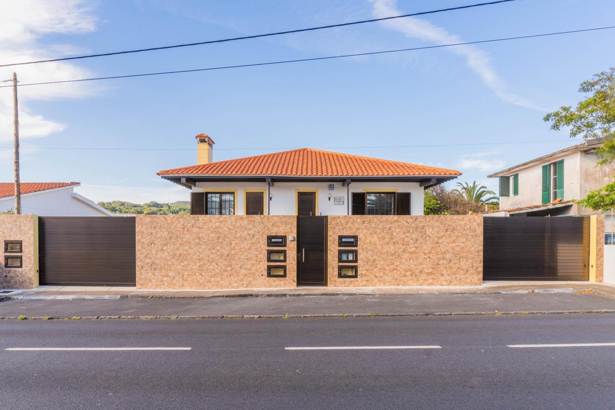 Pinheiro Sun&Beach House Ponta Delgada  Luaran gambar
